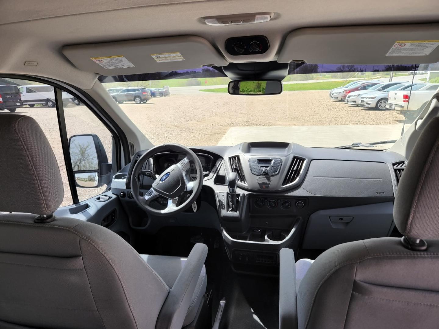 2018 White /Gray Ford Transit 350 Wagon Low Roof XLT w/Sliding Pass. 148-in. WB (1FBZX2YG8JK) with an 3.5L V6 DOHC 24V engine, 6A transmission, located at 205 W Nobes Rd, York, NE, 68467, (402) 362-5933, 40.857784, -97.594452- Photo#3